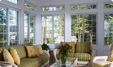 What do reviews typically say about Harvey vinyl windows?